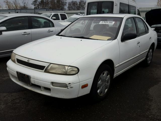 1N4BU31D9RC202918 - 1994 NISSAN ALTIMA XE WHITE photo 2