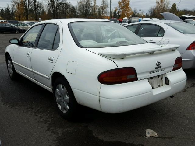 1N4BU31D9RC202918 - 1994 NISSAN ALTIMA XE WHITE photo 3