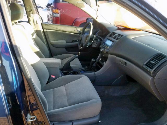 1HGCM56425A107661 - 2005 HONDA ACCORD LX BLUE photo 5