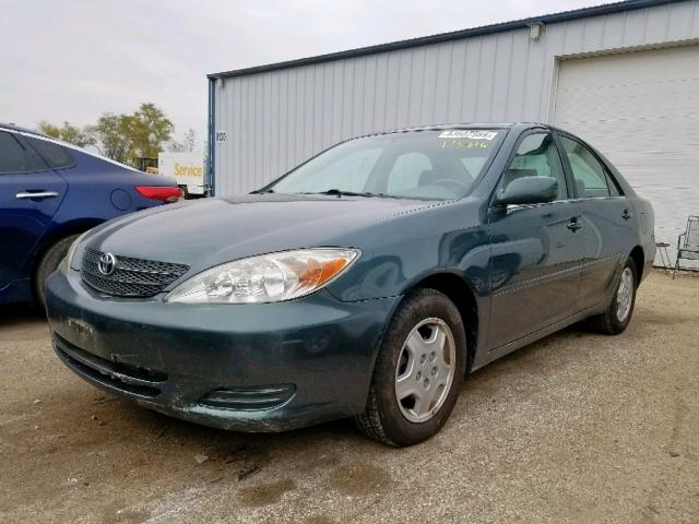 4T1BF32K72U518654 - 2002 TOYOTA CAMRY LE GREEN photo 2