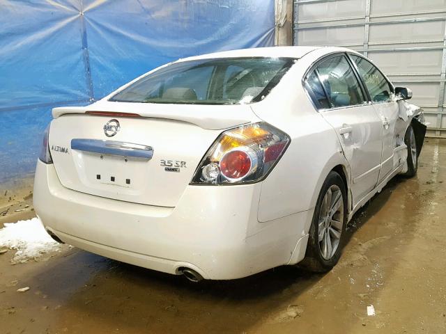 1N4BL2AP3AN505743 - 2010 NISSAN ALTIMA SR WHITE photo 4