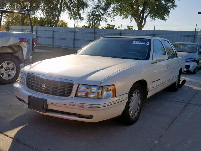 1G6KF5497WU723880 - 1998 CADILLAC DEVILLE CO WHITE photo 2