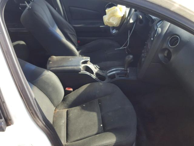 2G2WP552461109642 - 2006 PONTIAC GRAND PRIX WHITE photo 5