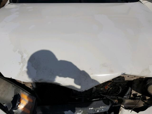 2G2WP552461109642 - 2006 PONTIAC GRAND PRIX WHITE photo 7