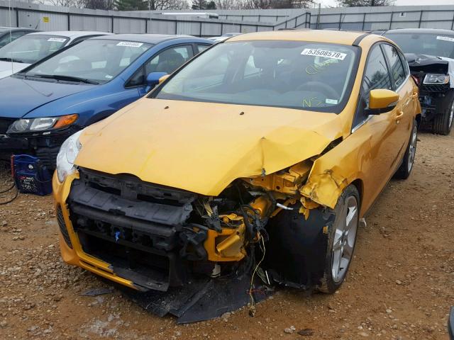 1FAHP3N2XCL145050 - 2012 FORD FOCUS TITA ORANGE photo 2