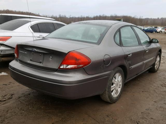 1FAFP56S74G121087 - 2004 FORD TAURUS SEL SILVER photo 4