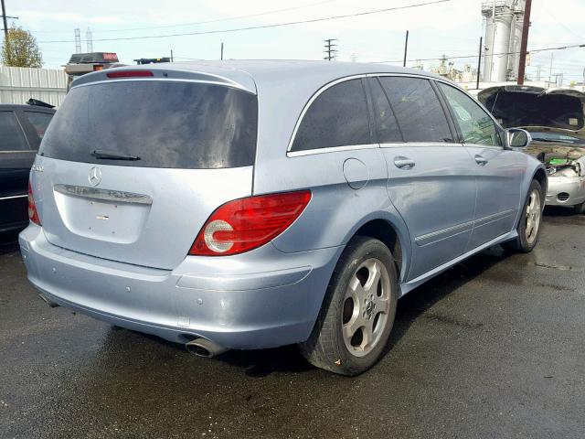 4JGCB75E76A007658 - 2006 MERCEDES-BENZ R 500 BLUE photo 4