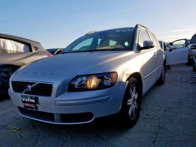 YV1MW390372270370 - 2007 VOLVO V50 2.4I SILVER photo 2