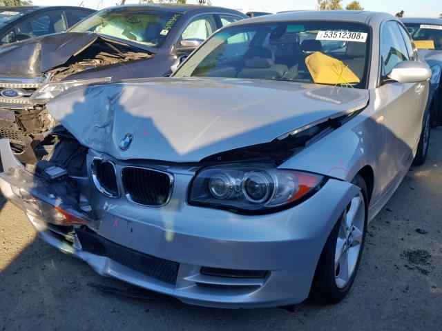 WBAUP93579VF48571 - 2009 BMW 128 I GRAY photo 2