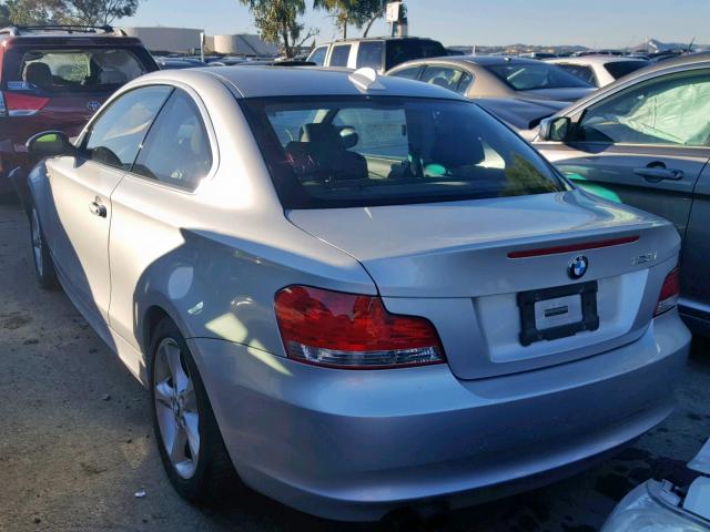 WBAUP93579VF48571 - 2009 BMW 128 I GRAY photo 3