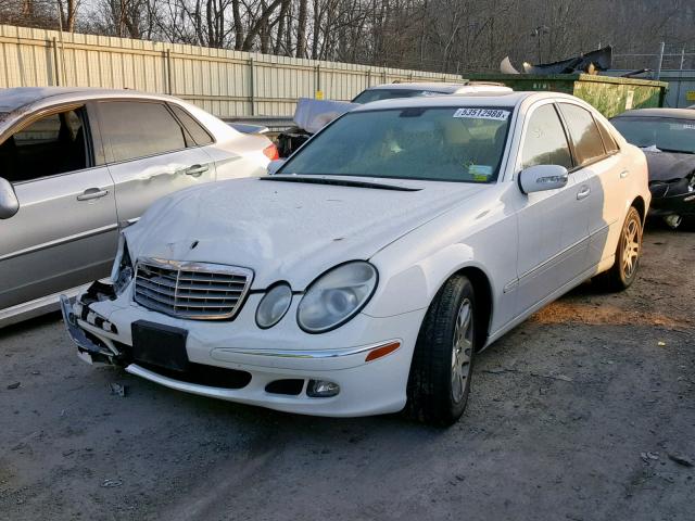 WDBUF26J46A889611 - 2006 MERCEDES-BENZ E 320 CDI WHITE photo 2