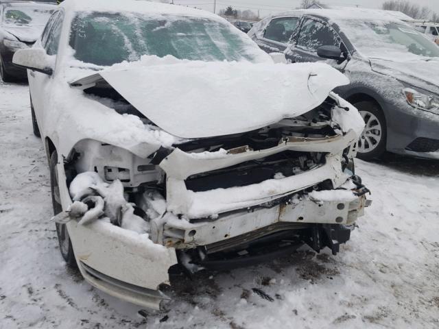 1G1ZC5E08CF397665 - 2012 CHEVROLET MALIBU 1LT WHITE photo 9