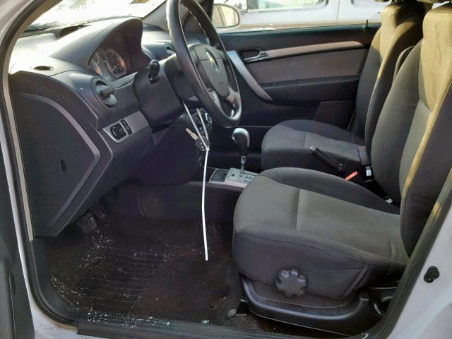 KL1TD6DE3BB125079 - 2011 CHEVROLET AVEO LS WHITE photo 5