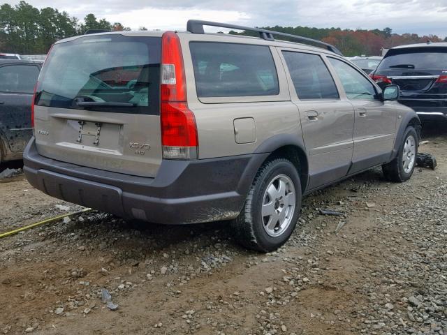 YV1SZ59H741141453 - 2004 VOLVO XC70 GOLD photo 4