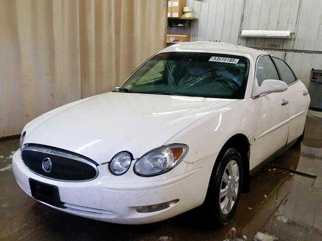 2G4WC582961167230 - 2006 BUICK LACROSSE C WHITE photo 2