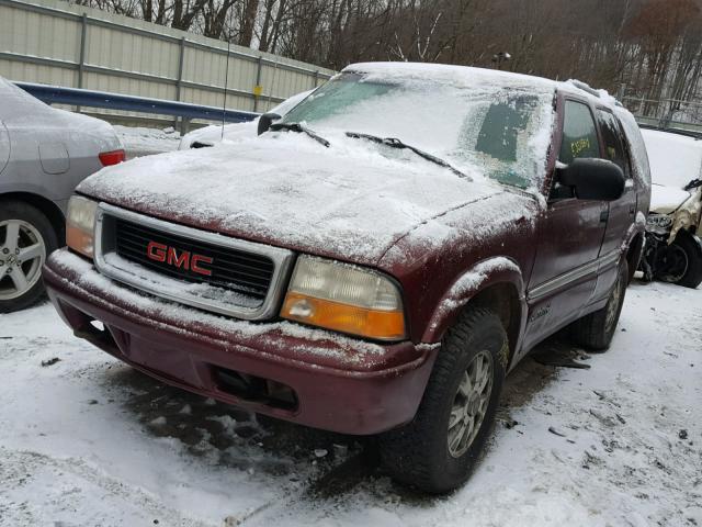 1GKDT13W012158718 - 2001 GMC JIMMY RED photo 2