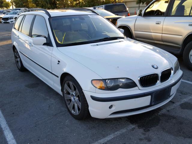 WBAEN33483PC11983 - 2003 BMW 325 IT WHITE photo 1