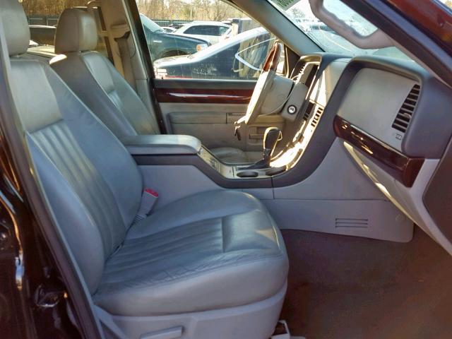 5LMEU88H54ZJ19269 - 2004 LINCOLN AVIATOR 黑色 照片 5