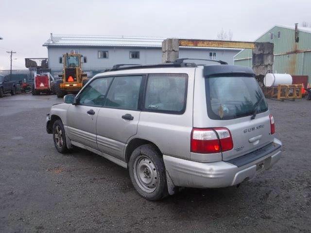 JF1SF65601H756024 - 2001 SUBARU FORESTER S SILVER photo 3