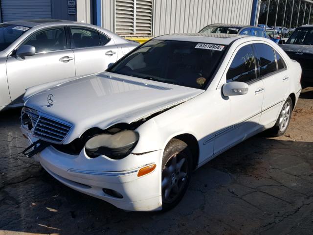 WDBRF61J33F305668 - 2003 MERCEDES-BENZ C 240 WHITE photo 2