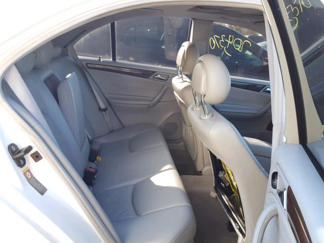 WDBRF61J33F305668 - 2003 MERCEDES-BENZ C 240 WHITE photo 6