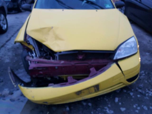 1FAFP36N26W109386 - 2006 FORD FOCUS ZXW YELLOW photo 7