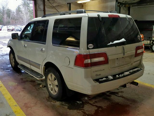 5LMFU28568LJ17658 - 2008 LINCOLN NAVIGATOR 白色 照片 3