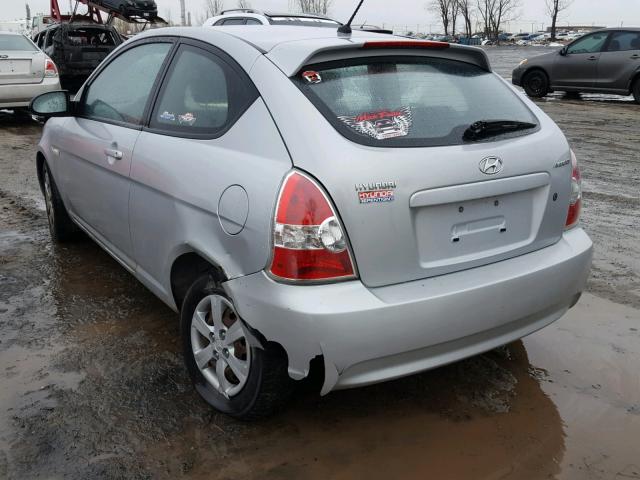 KMHCN35C18U095803 - 2008 HYUNDAI ACCENT BAS SILVER photo 3