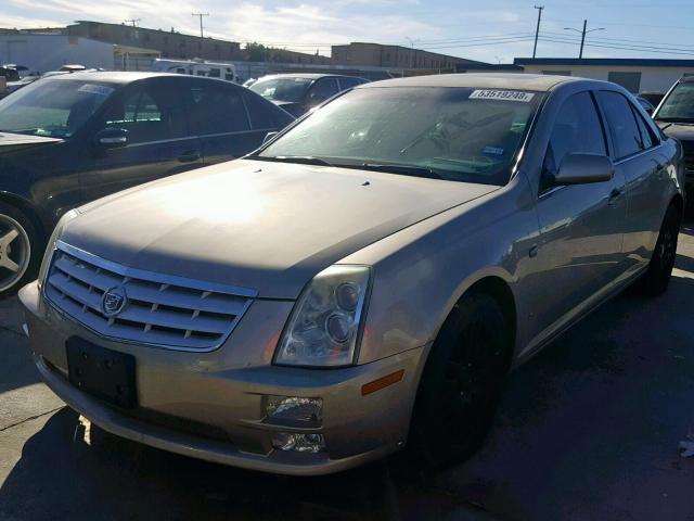 1G6DW677760143738 - 2006 CADILLAC STS GOLD photo 2