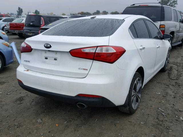 KNAFZ4A81E5075020 - 2014 KIA FORTE EX WHITE photo 4