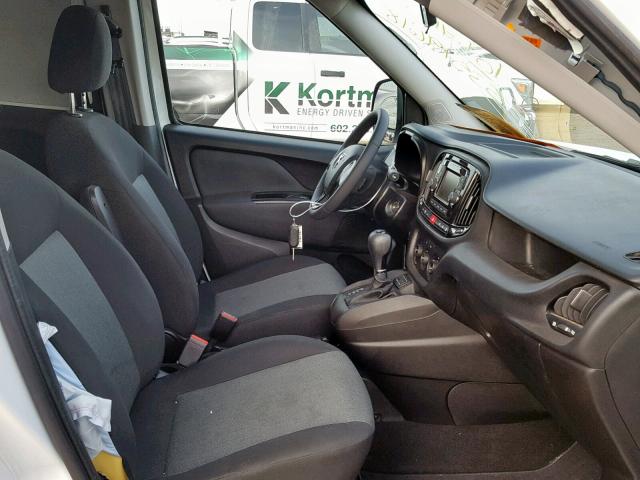 ZFBERFBT6G6C88075 - 2016 RAM PROMASTER 白色 照片 5