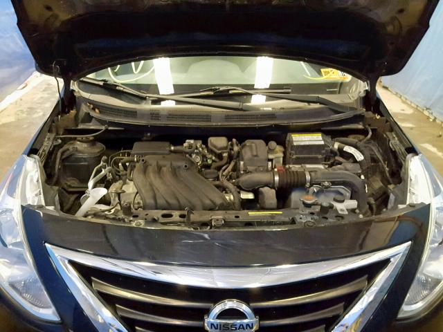 3N1CN7AP8FL870256 - 2015 NISSAN VERSA S BLACK photo 7