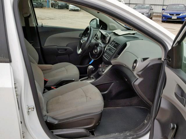 1G1JA5SH6G4163233 - 2016 CHEVROLET SONIC LS 白色 照片 5