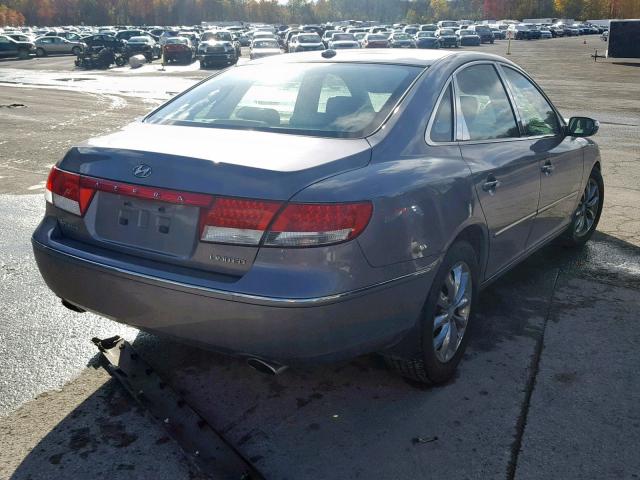 KMHFC46F68A255693 - 2008 HYUNDAI AZERA SE GRAY photo 4