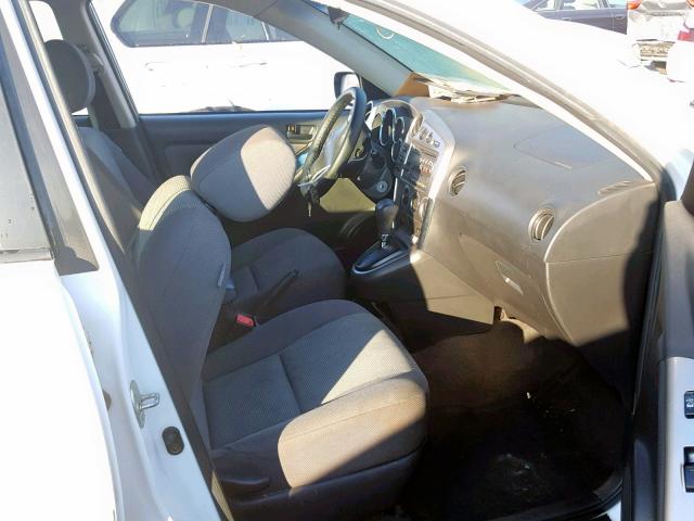 5Y2SL67818Z416662 - 2008 PONTIAC VIBE WHITE photo 5