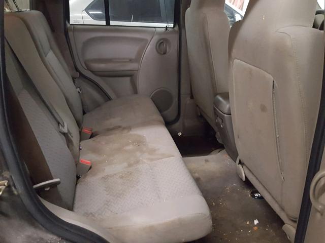 1J4GL38K56W139828 - 2006 JEEP LIBERTY RE GRAY photo 6