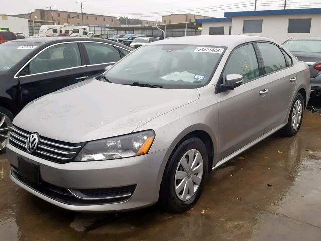 1VWAP7A34DC134576 - 2013 VOLKSWAGEN PASSAT S SILVER photo 2