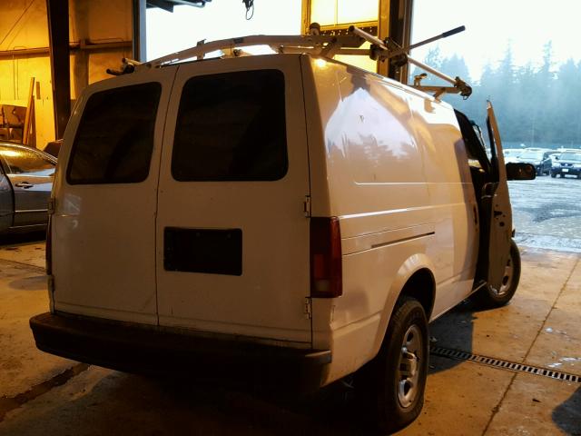 1GCDM19XX4B111628 - 2004 CHEVROLET ASTRO WHITE photo 4