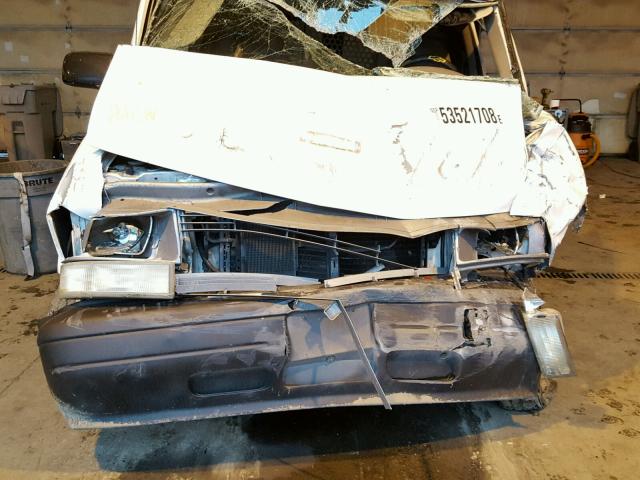 1GCDM19XX4B111628 - 2004 CHEVROLET ASTRO WHITE photo 7