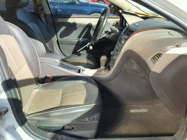 1G1ZE5E1XBF394249 - 2011 CHEVROLET MALIBU LTZ თეთრი ფოტო 5