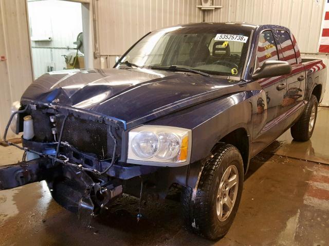 1D7HW48N05S127096 - 2005 DODGE DAKOTA QUA BLUE photo 2