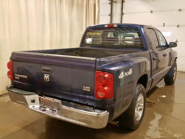 1D7HW48N05S127096 - 2005 DODGE DAKOTA QUA BLUE photo 4