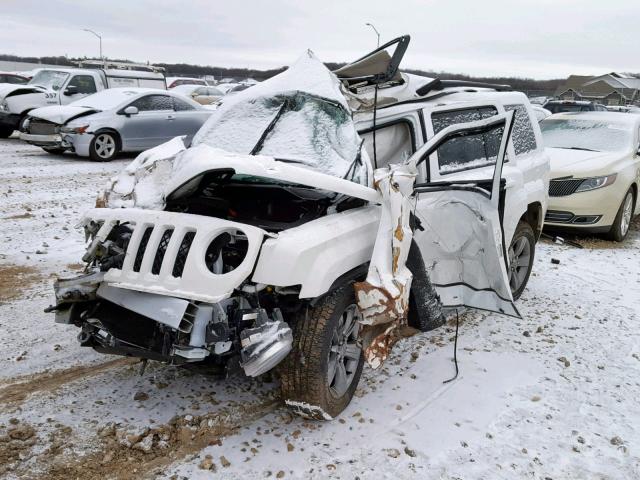 1C4NJRFB4ED658985 - 2014 JEEP PATRIOT LA WHITE photo 2