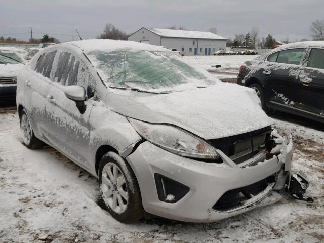 3FADP4BJ6BM238872 - 2011 FORD FIESTA SE SILVER photo 1