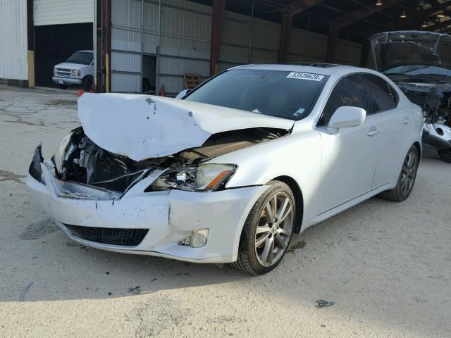 JTHBK262985065868 - 2008 LEXUS IS 250 WHITE photo 2