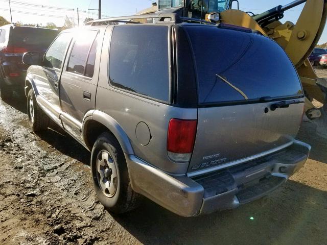 1GNDT13XX4K117755 - 2004 CHEVROLET BLAZER TAN photo 3