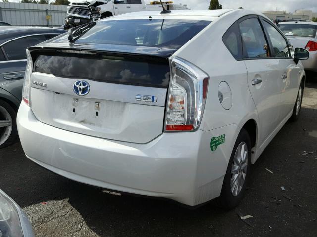 JTDKN3DP3E3063277 - 2014 TOYOTA PRIUS PLUG WHITE photo 4