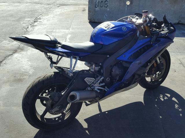 JYARJ16YX9A002395 - 2009 YAMAHA YZFR6 C BLUE photo 4