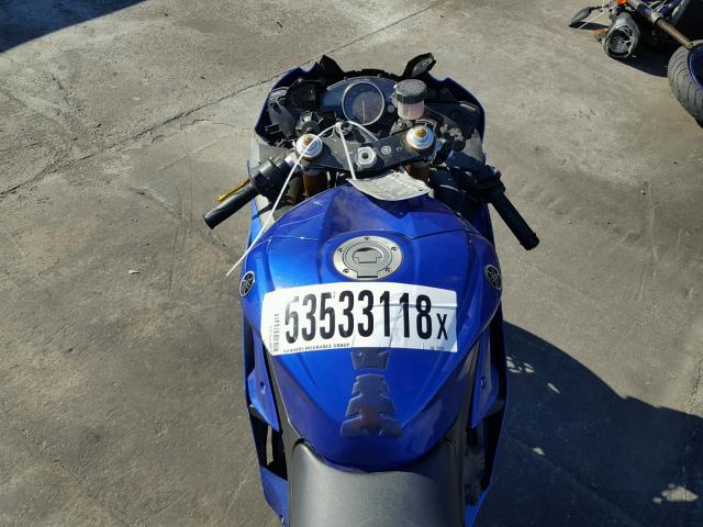 JYARJ16YX9A002395 - 2009 YAMAHA YZFR6 C BLUE photo 5