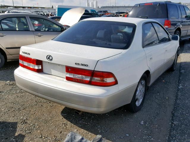 JT8BF28G710313454 - 2001 LEXUS ES 300 WHITE photo 4